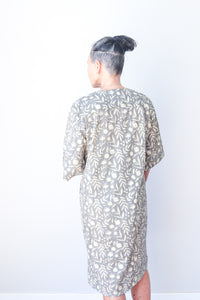 Collarless Front Tie Dress Grey Flower
