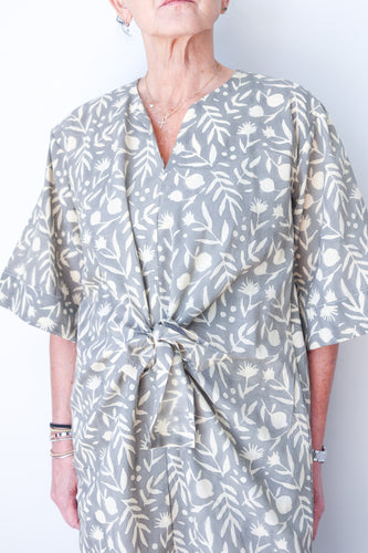 Collarless Front Tie Dress Grey Flower
