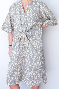 Collarless Front Tie Dress Grey Flower