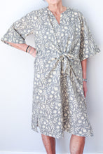 Collarless Front Tie Dress Grey Flower