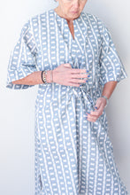 Collarless Front Tie Dress White/Grey Chain