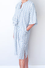 Collarless Front Tie Dress White/Grey Chain
