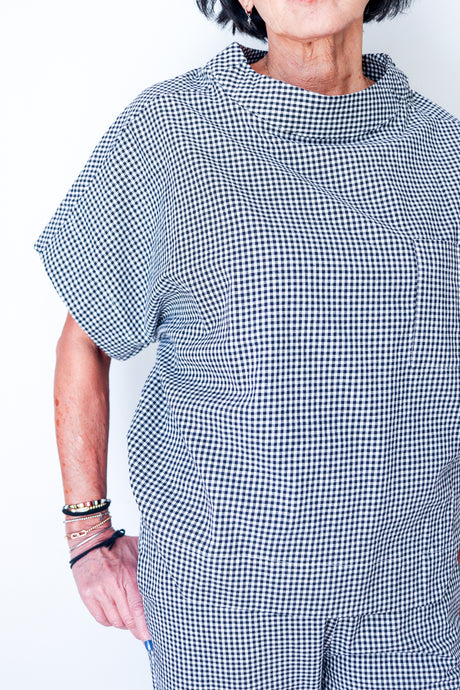 Top Black Check