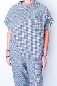 Top Black Check
